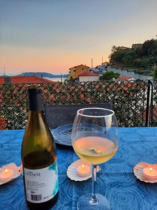 La Terrazza Sul Golfo Dei Poeti Con Vista Mare Apartman Pitelli Kültér fotó